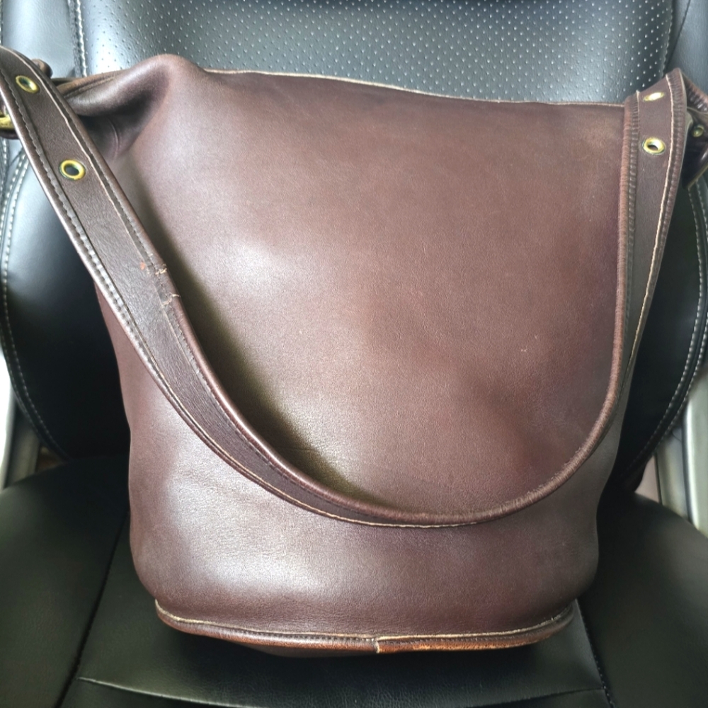 Vintage COACH Duffle Sac